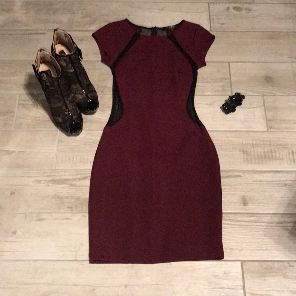 GUESS BURGUNDY AND BLACK MESH PARTY DRESS